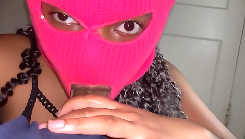 Sexy babe gives deepthroat with a cock before a creampie