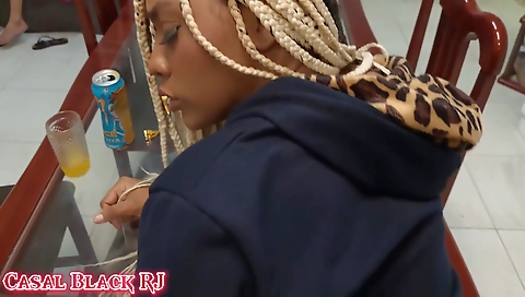 Amiga de uma troca de criaturas e troca de criaturas