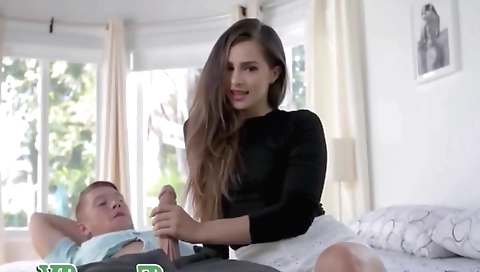 Ebony and brunette milf in amateur big ass pov clip