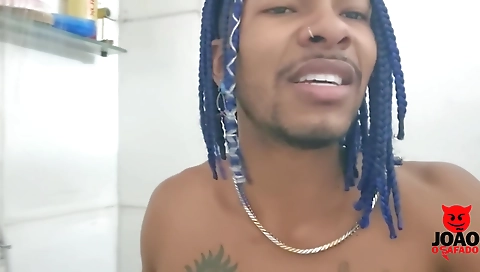 Brazilian slut with a tattooed ass receives creampie