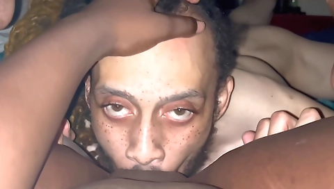 Ebony girl in black bra and jeans gets pussy fucked