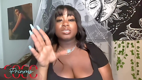 A hottie with a huge ass and big tits is showing off