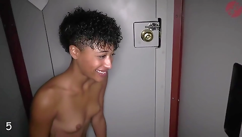 Amateur tattooed chick gets fucked in a hardcore threesome